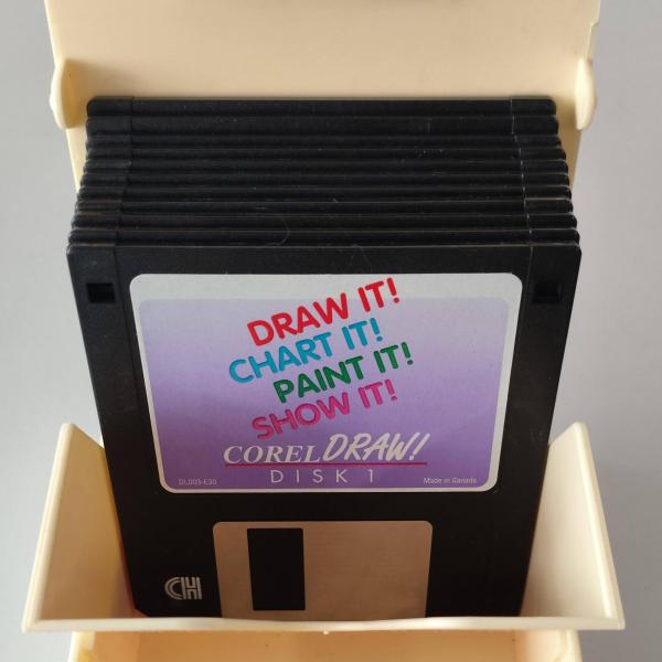 VINTAGE GRAFIKDESIGN: CorelDRAW auf 11 Disketten!